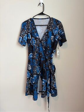 OTG Short Sleeve Floral Print Wrap Dress